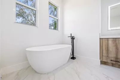 4528 Yorkshire Lane, Kissimmee, FL 34758 - Photo 35