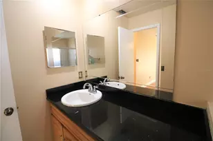 10322 Manila Bay Dr, Orlando, FL 32821 - Photo 17