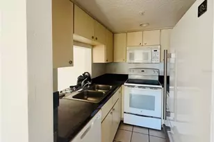 1114 S Pine Ridge Cir, Sanford, FL 32773 - Photo 3