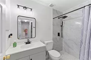 2405 Weymouth Ct, Kissimmee, FL 34743 - Photo 9