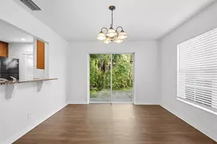 9620 Charlesberg Dr, Tampa, FL 33635 - Photo 11