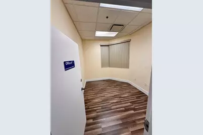 7901 Kingspointe Parkway 28/#7, Orlando, FL 32819 - Photo 5