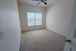 8911 Silk Bay Pl, Orlando, FL 32827 - Photo 11