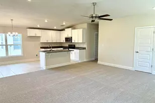 7631 Bent Tree Loop, Saint Cloud, FL 34773 - Photo 3