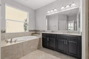 9244 Bella Vita Cir, Land O Lakes, FL 34637 - Photo 11
