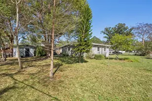 129 Mayfair Cir, Sanford, FL 32771 - Photo 17