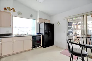 9826 Surrey Ridge Rd, Orlando, FL 32825 - Photo 5