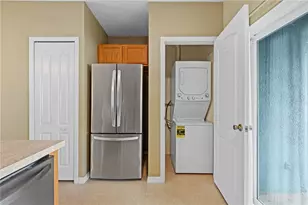 122 Wilton Cir, Sanford, FL 32773 - Photo 11