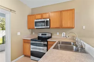 122 Wilton Cir, Sanford, FL 32773 - Photo 13