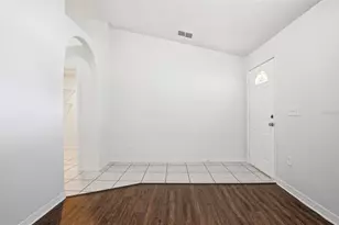 5817 Mohr Loop, Tampa, FL 33615 - Photo 3