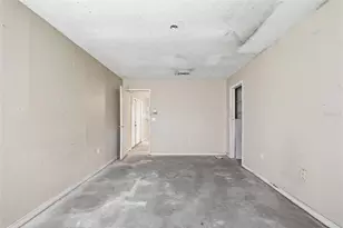 4205 Tall Oak Ln, New Port Richey, FL 34653 - Photo 17