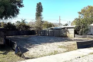 2126 43rd Ave N, Saint Petersburg, FL 33714 - Photo 1