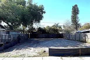 2126 43rd Ave N, Saint Petersburg, FL 33714 - Photo 1