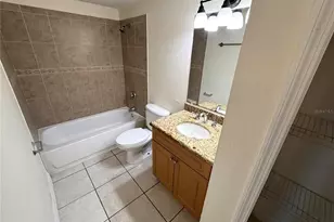 2850 Somerset Park Dr, Tampa, FL 33613 - Photo 7