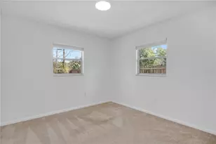 4521 Conway Gardens Rd, Orlando, FL 32806 - Photo 15