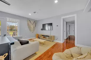 1081 Lake Weldona Dr, Orlando, FL 32806 - Photo 13