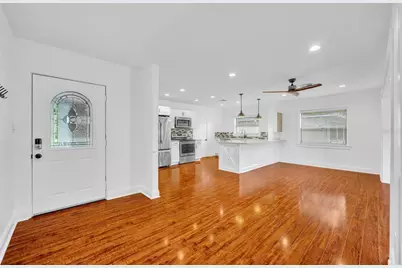 1081 Lake Weldona Drive, Orlando, FL 32806 - Photo 3