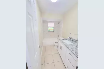 5338 Orange Avenue #B, Seffner, FL 33584 - Photo 7