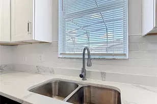 406 Wildflower Rd, Davenport, FL 33837 - Photo 15