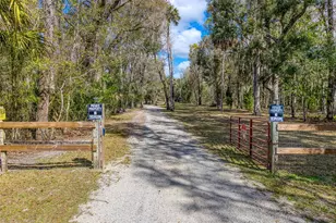 5011 SE 193rd Pl, Inglis, FL 34449 - Photo 9