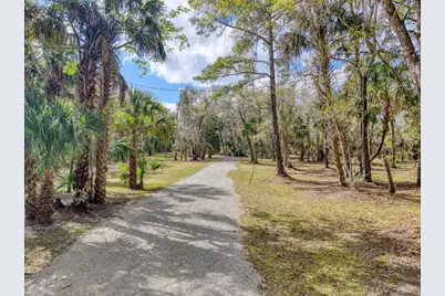 5011 SE 193rd Place, Inglis, FL 34449 - Photo 11