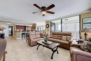 7100 Sunset Way, Saint Pete Beach, FL 33706 - Photo 9