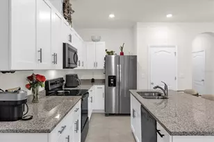 110 Reena Dr, Daytona Beach, FL 32117 - Photo 9