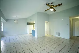 3240 Pineridge Cir, Kissimmee, FL 34746 - Photo 5