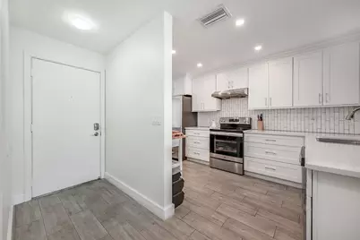 4117 Fairview Vista Point #305, Orlando, FL 32804 - Photo 9