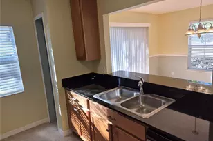 3845 Island Way, Saint Petersburg, FL 33705 - Photo 9