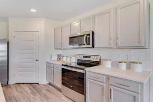 3626 Malawi Trl, Saint Cloud, FL 34772 - Photo 5