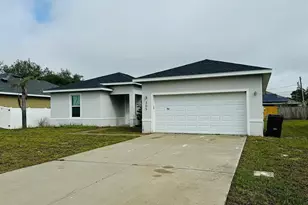 305 Hibiscus Dr, Poinciana, FL 34759 - Photo 1