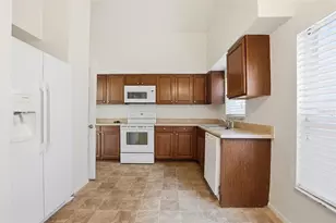 11320 Clayridge Dr, Tampa, FL 33635 - Photo 7