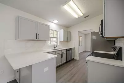 109 N Faulkner Avenue, Leesburg, FL 34748 - Photo 15
