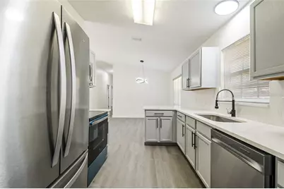 109 N Faulkner Avenue, Leesburg, FL 34748 - Photo 13