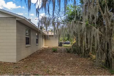 109 N Faulkner Avenue, Leesburg, FL 34748 - Photo 7