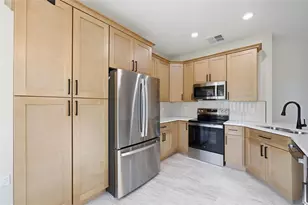 4506 Waterside Pointe Cir, Orlando, FL 32829 - Photo 7