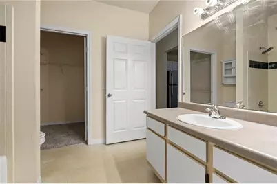 6021 Westgate Drive #823, Orlando, FL 32835 - Photo 21