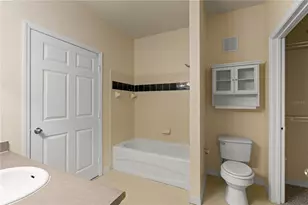 6021 Westgate Dr, Orlando, FL 32835 - Photo 17