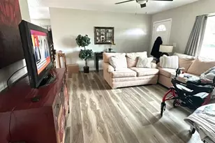 3024 Sutton Dr, Orlando, FL 32810 - Photo 11