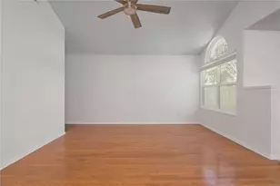 7613 Pacific Heights Cir, Orlando, FL 32835 - Photo 5
