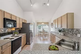 2631 Star Lake View Dr, Kissimmee, FL 34747 - Photo 17