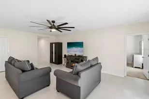 687 Campo Ln, Davenport, FL 33837 - Photo 11