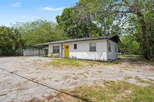 2305 NE 35th St, Ocala, FL 34479 - Photo 5