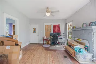 311 W Pearce Ave, Eagle Lake, FL 33839 - Photo 9