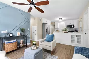 2712 S Crystal Lake Dr, Orlando, FL 32806 - Photo 9