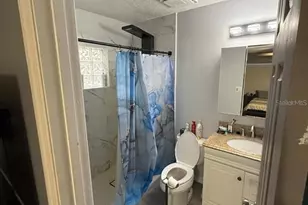 2201 Hickory Wood Ct, Saint Cloud, FL 34772 - Photo 7