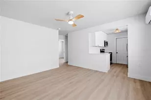 13388 1st St E, Madeira Beach, FL 33708 - Photo 23