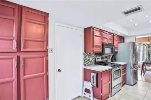 4252 Player Cir, Orlando, FL 32808 - Photo 7