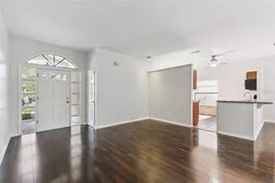 1046 Whittier Cir, Oviedo, FL 32765 - Photo 9